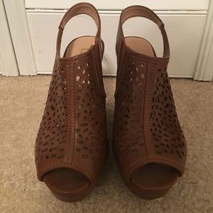 Brown Wedges